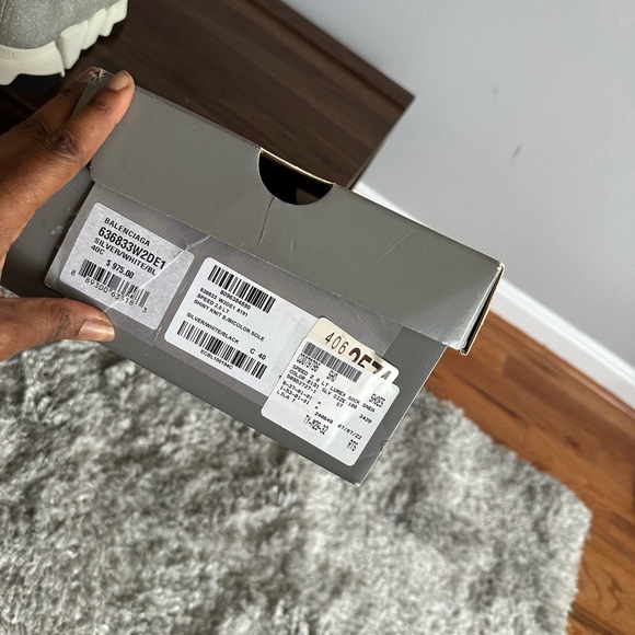 Balencienga shoe wore it once.. - Picture 8 of 12